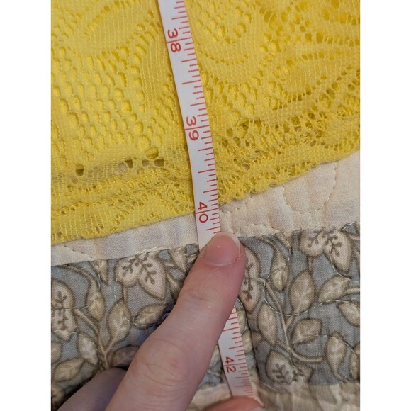 Slinky Brand Knee Length Fit And Flair Short Sleeve Yellow Lace Dress Size S - Picture 6 of 9